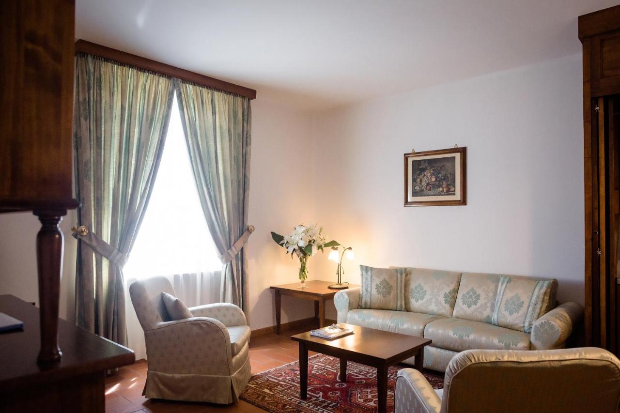 Palazzo La Fenice Massa Marittima Buitenkant foto