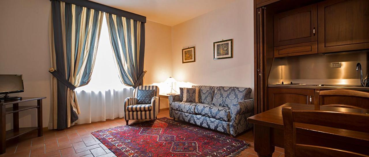 Palazzo La Fenice Massa Marittima Buitenkant foto